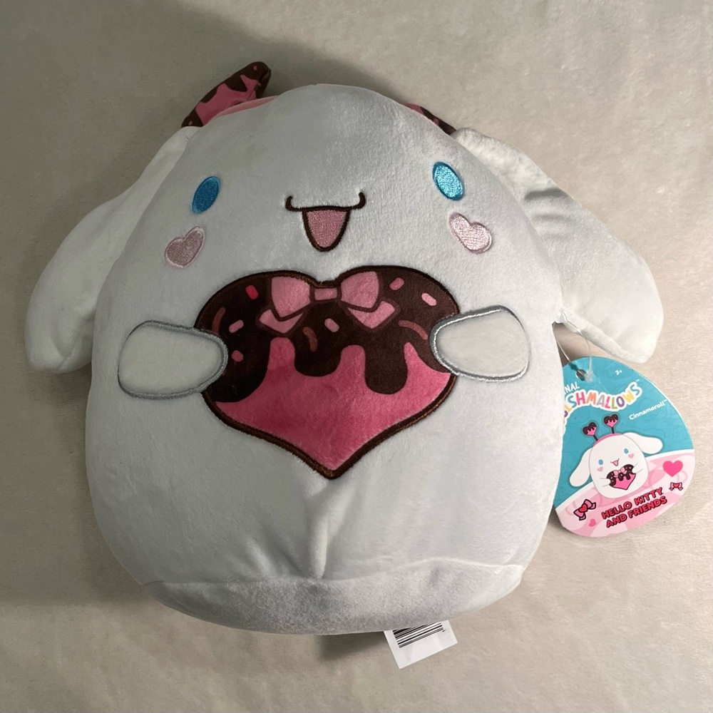 Cinnamoroll Squishmallow 8” Valentine Holding Chocolate Dipped Heart